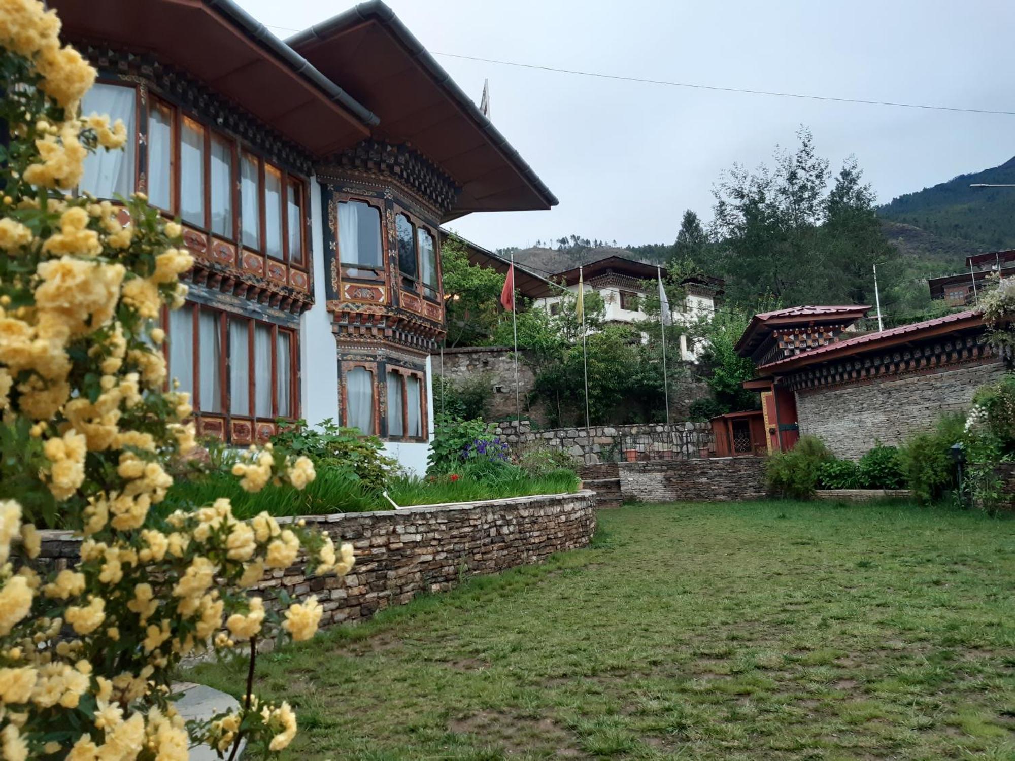 Kisa Villa Thimphu Exterior foto